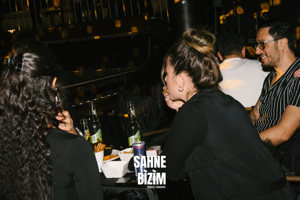 Sams_Karaoke_15_11_24_5_of_55_