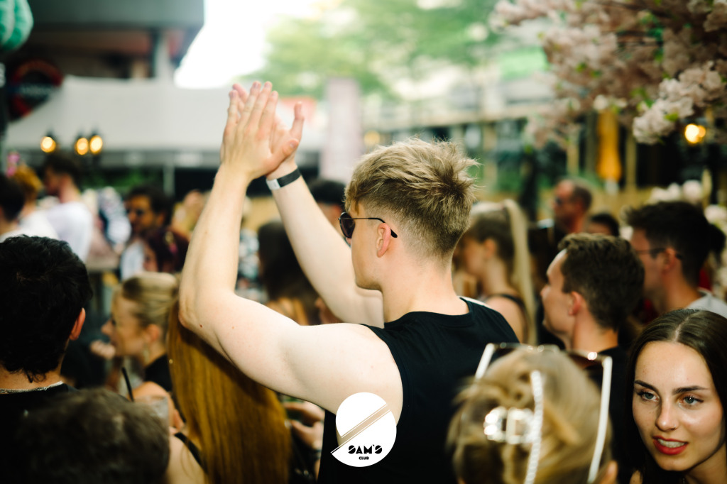 sams_open_air_29_6_25_final_wm-46