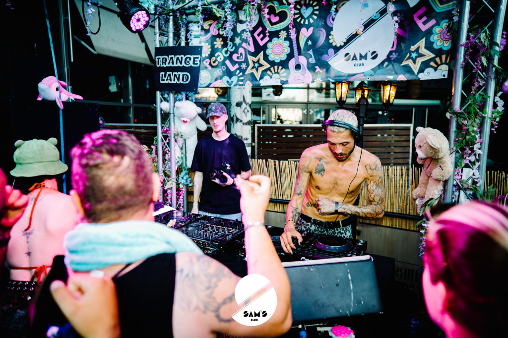 sams_open_air_29_6_25_final_wm-77