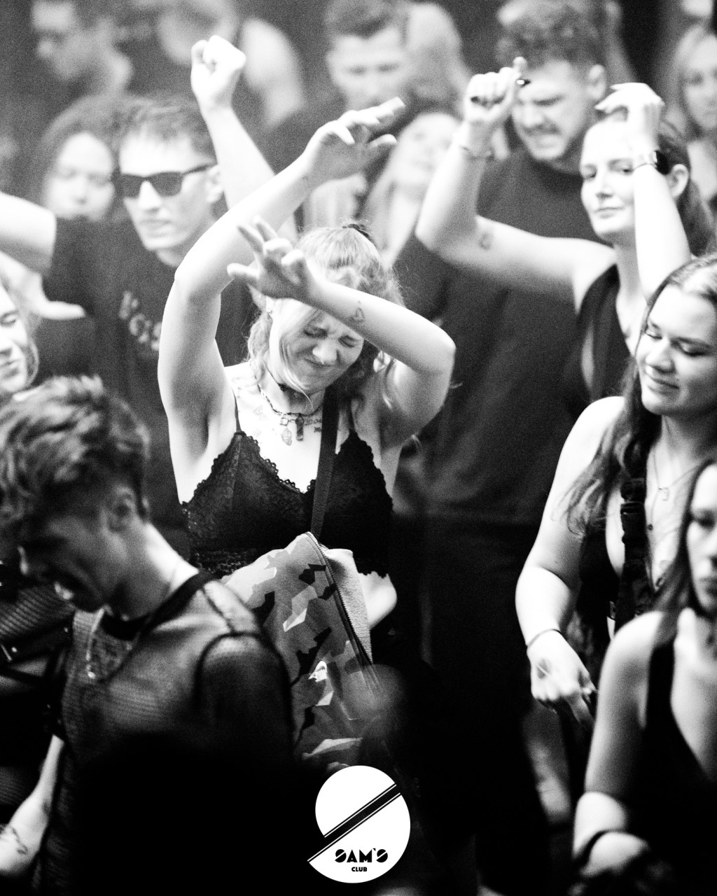 1_zen_13_12_wwwwnm_-1