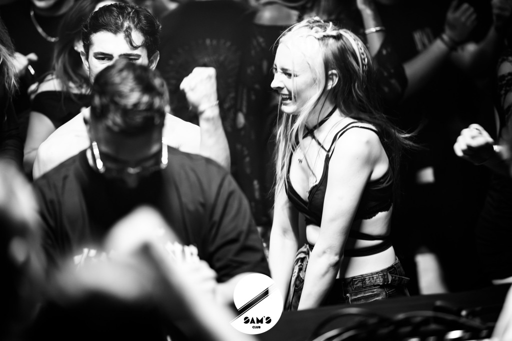 4_preview_zen_wm_-16