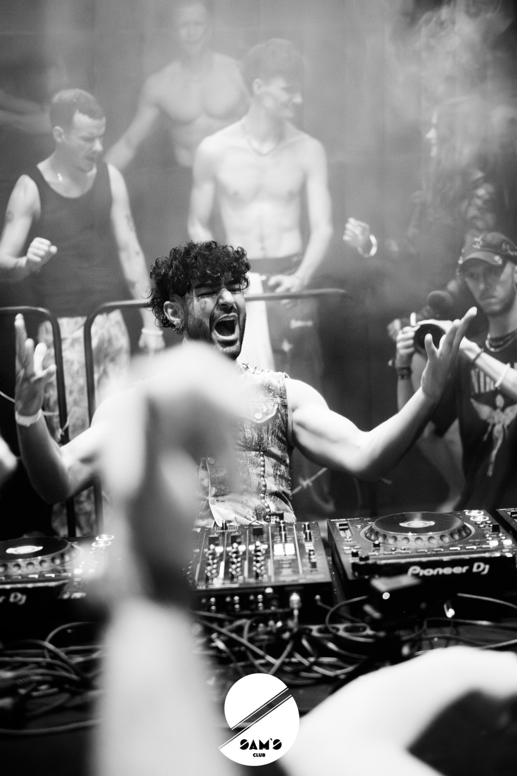 4_preview_zen_wm_-70