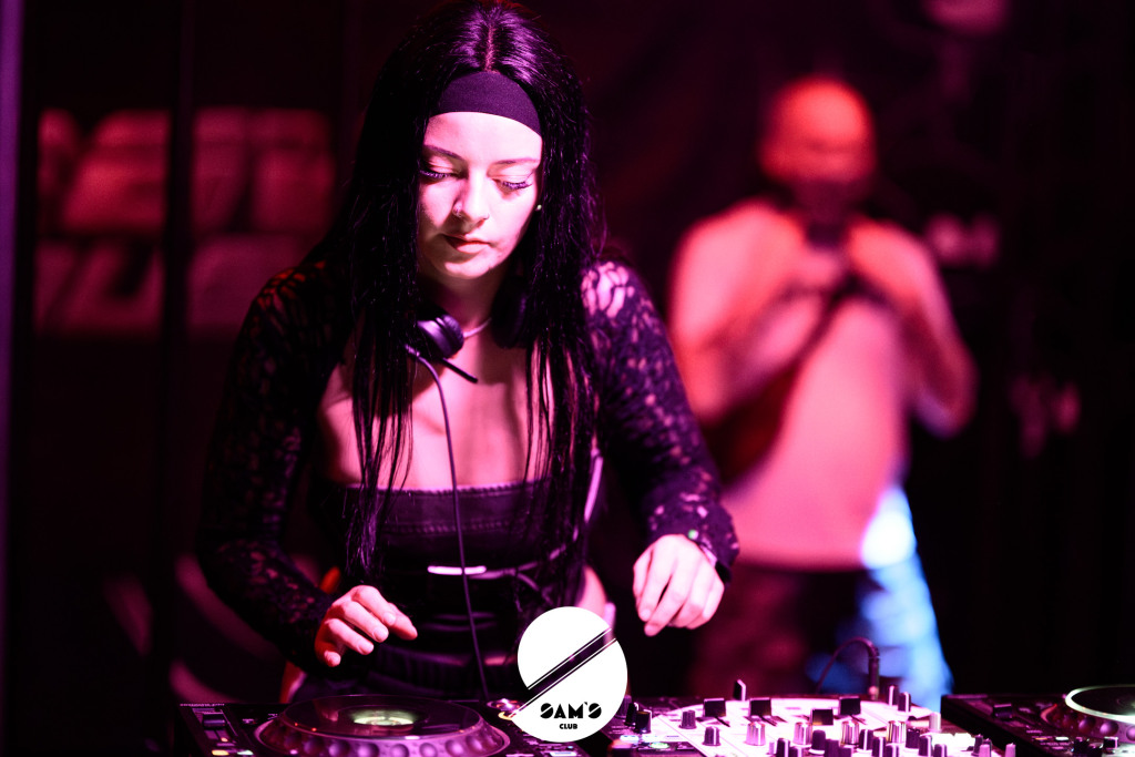 4_preview_zen_wm_-78