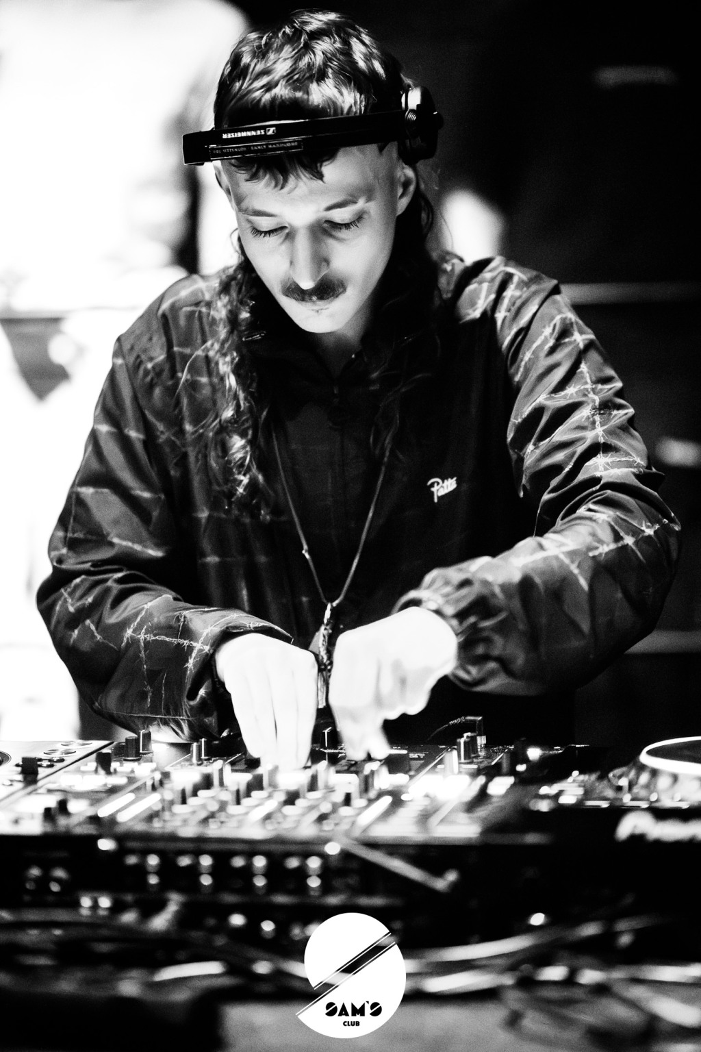 graunzone_final_wm-115