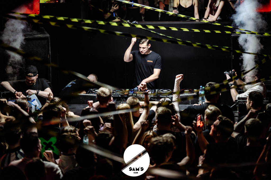 3_danger_zone_final_wm-9