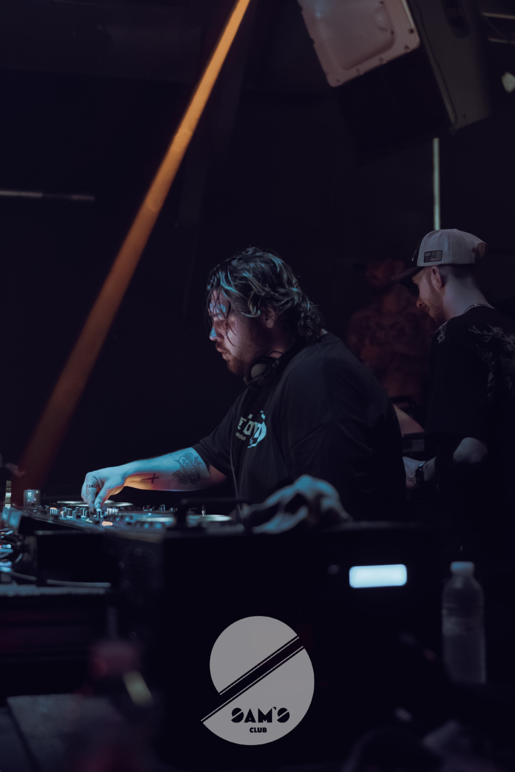 PIT04487